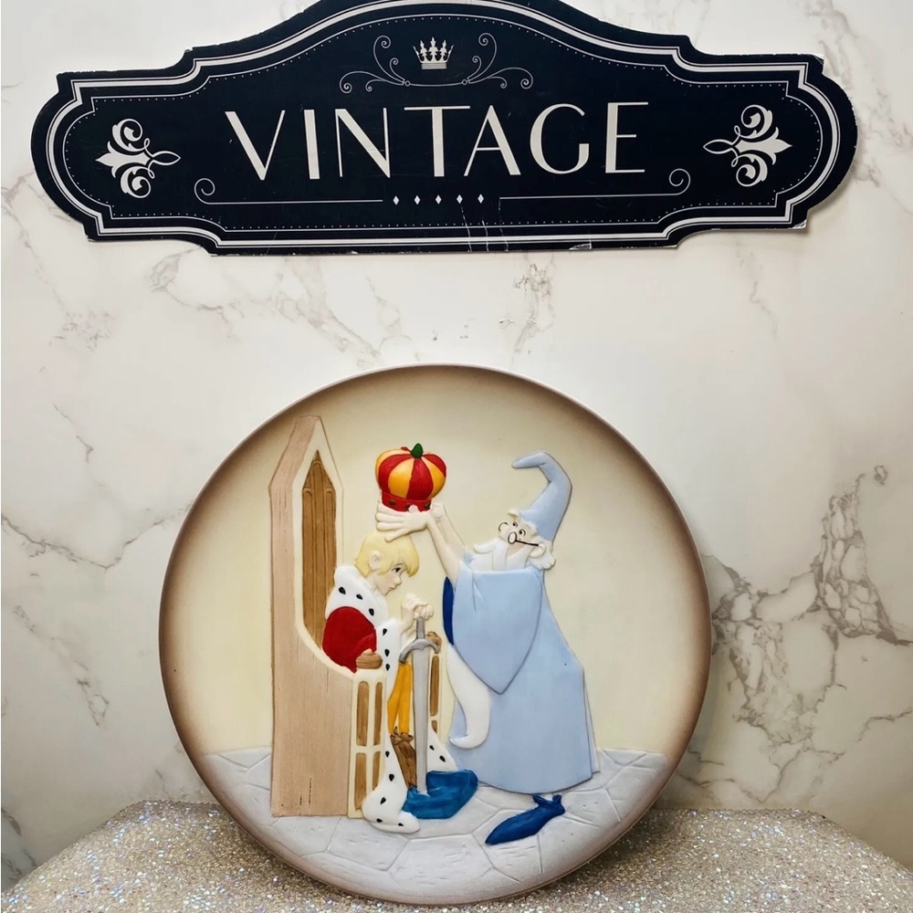 Vintage 1980’s The Disney Collection. The Sword In The Stone 3D Plate NOS OG